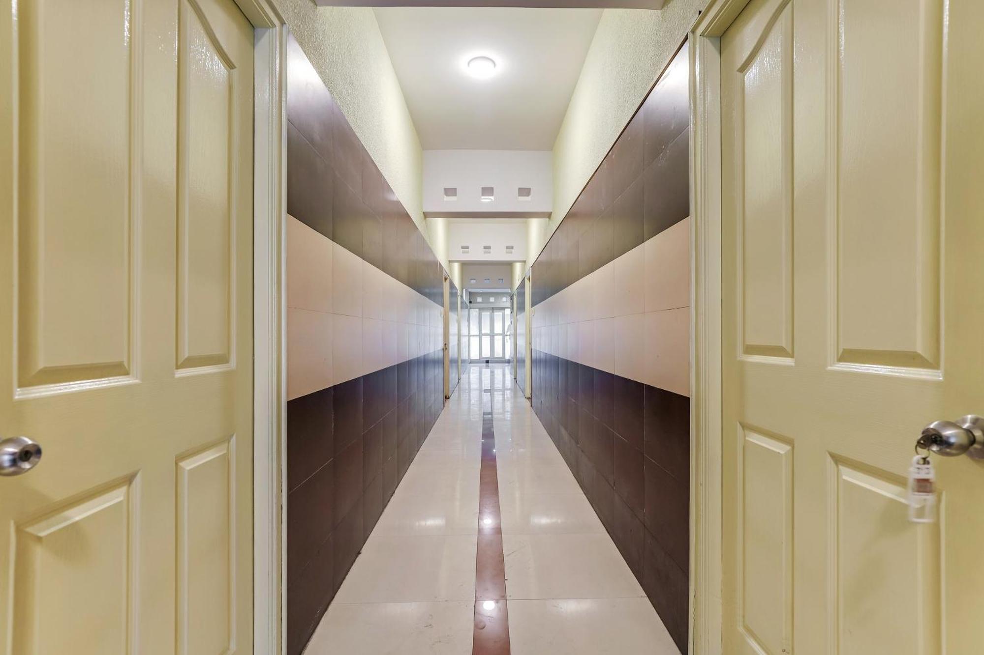 Hotel Spot On 77468 Kunkumam Residency 2*
